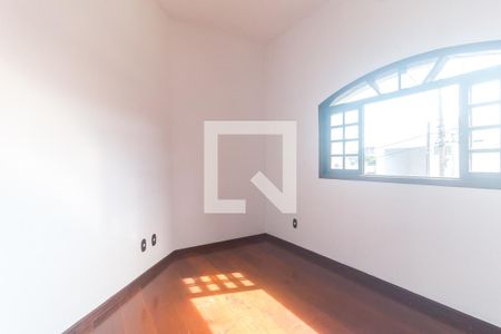 Casa para alugar com 551m², 15 quartos e 4 vagas Casa para alugar com 551m², 15 quartos e 4 vagasQuarto 5