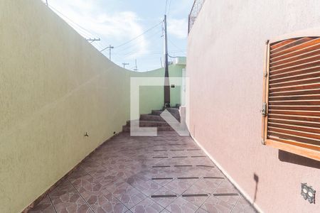 Casa para alugar com 551m², 15 quartos e 4 vagas Casa para alugar com 551m², 15 quartos e 4 vagasCorredor/Quintal