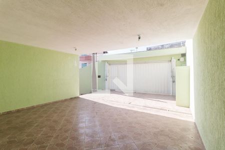 Casa para alugar com 551m², 15 quartos e 4 vagas Casa para alugar com 551m², 15 quartos e 4 vagasGaragem