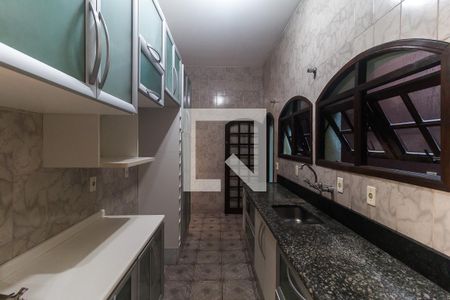 Casa para alugar com 551m², 15 quartos e 4 vagas Casa para alugar com 551m², 15 quartos e 4 vagasCozinha