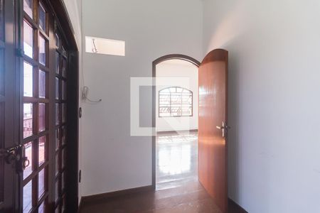 Casa para alugar com 551m², 15 quartos e 4 vagas Casa para alugar com 551m², 15 quartos e 4 vagasQuarto 1