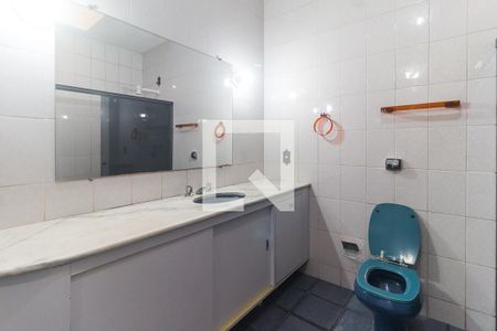 Casa para alugar com 551m², 15 quartos e 4 vagas Casa para alugar com 551m², 15 quartos e 4 vagasBanheiro