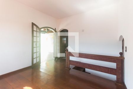 Casa para alugar com 551m², 15 quartos e 4 vagas Casa para alugar com 551m², 15 quartos e 4 vagasQuarto 6 - Suíte 1