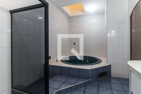 Casa para alugar com 551m², 15 quartos e 4 vagas Casa para alugar com 551m², 15 quartos e 4 vagasBanheiro