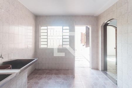 Casa para alugar com 551m², 15 quartos e 4 vagas Casa para alugar com 551m², 15 quartos e 4 vagasÁrea de Serviço