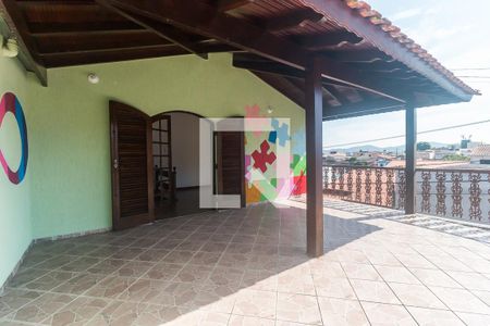 Casa para alugar com 551m², 15 quartos e 4 vagas Casa para alugar com 551m², 15 quartos e 4 vagasVaranda do Quarto 6