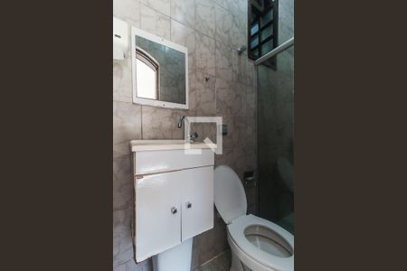 Casa para alugar com 551m², 15 quartos e 4 vagas Casa para alugar com 551m², 15 quartos e 4 vagasBanheiro da Suíte 114