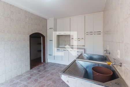 Casa para alugar com 551m², 15 quartos e 4 vagas Casa para alugar com 551m², 15 quartos e 4 vagasÁrea de Serviço