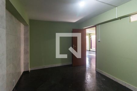 Casa para alugar com 551m², 15 quartos e 4 vagas Casa para alugar com 551m², 15 quartos e 4 vagasQuarto 13