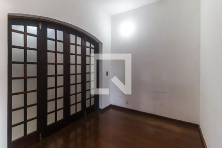 Casa para alugar com 551m², 15 quartos e 4 vagas Casa para alugar com 551m², 15 quartos e 4 vagasQuarto 4