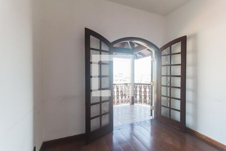 Casa para alugar com 551m², 15 quartos e 4 vagas Casa para alugar com 551m², 15 quartos e 4 vagasQuarto 10