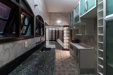 Casa para alugar com 551m², 15 quartos e 4 vagas Casa para alugar com 551m², 15 quartos e 4 vagasCozinha