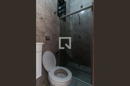 Casa para alugar com 551m², 15 quartos e 4 vagas Casa para alugar com 551m², 15 quartos e 4 vagasBanheiro da Suíte 14