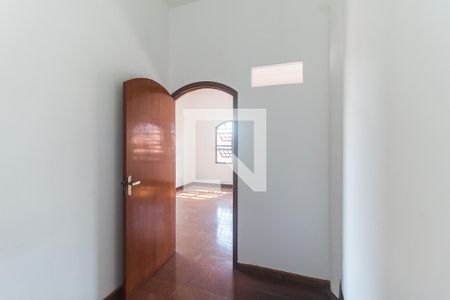 Casa para alugar com 551m², 15 quartos e 4 vagas Casa para alugar com 551m², 15 quartos e 4 vagasQuarto 2