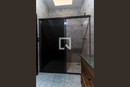 Casa para alugar com 551m², 15 quartos e 4 vagas Casa para alugar com 551m², 15 quartos e 4 vagasBanheiro da Suíte 2