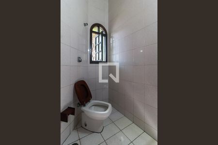 Casa para alugar com 551m², 15 quartos e 4 vagas Casa para alugar com 551m², 15 quartos e 4 vagasLavabo