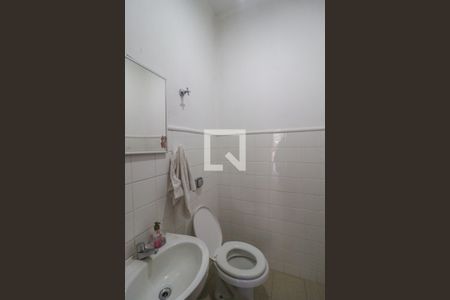 Casa de condomínio à venda com 800m², 8 quartos e 8 vagas Casa de condomínio à venda com 800m², 8 quartos e 8 vagasBanheiro