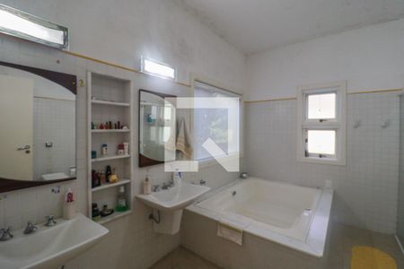 Casa de condomínio à venda com 800m², 8 quartos e 8 vagas Casa de condomínio à venda com 800m², 8 quartos e 8 vagasSuíte