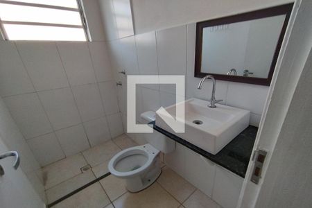 Apartamento para alugar com 50m², 2 quartos e 1 vaga Apartamento para alugar com 50m², 2 quartos e 1 vagaBanheiro Social
