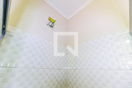 Banheiro de kitnet/studio para alugar com 1 quarto, 34m² em Chácara Santo Antônio (zona Sul), São Paulo