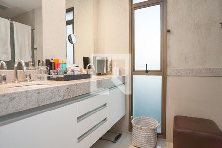 Apartamento à venda com 154m², 3 quartos e 3 vagas Apartamento à venda com 154m², 3 quartos e 3 vagasbanheiro suíte master