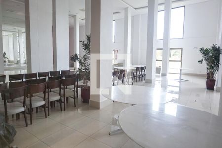 Apartamento à venda com 154m², 3 quartos e 3 vagas Apartamento à venda com 154m², 3 quartos e 3 vagasSalão de Festas