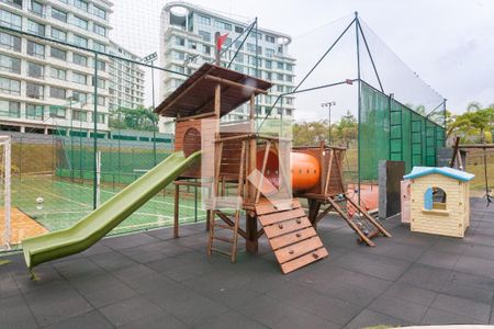 Apartamento à venda com 154m², 3 quartos e 3 vagas Apartamento à venda com 154m², 3 quartos e 3 vagasPlayground