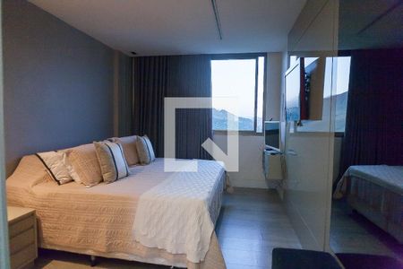 Apartamento à venda com 154m², 3 quartos e 3 vagas Apartamento à venda com 154m², 3 quartos e 3 vagassuíte master