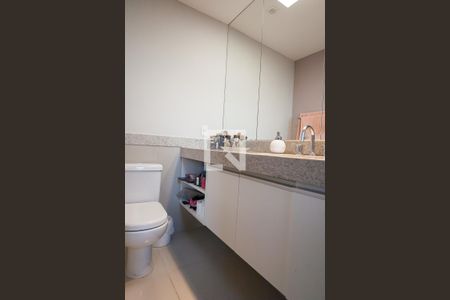 Apartamento à venda com 154m², 3 quartos e 3 vagas Apartamento à venda com 154m², 3 quartos e 3 vagasbanheiro suite1