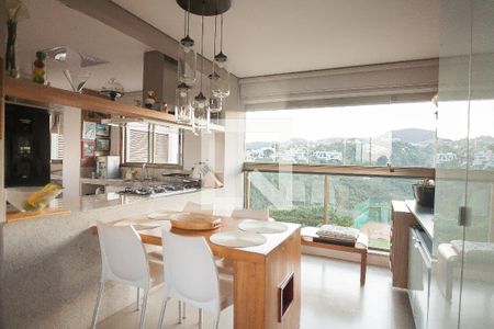 Apartamento à venda com 154m², 3 quartos e 3 vagas Apartamento à venda com 154m², 3 quartos e 3 vagasSala de Jantar