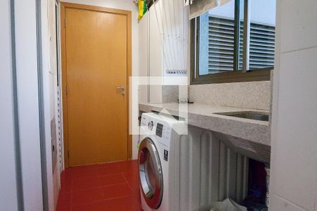 Apartamento à venda com 154m², 3 quartos e 3 vagas Apartamento à venda com 154m², 3 quartos e 3 vagasÁrea de Serviço