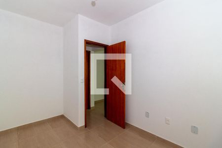 Quarto 1 de casa para alugar com 2 quartos, 80m² em Oswaldo Cruz, Rio de Janeiro