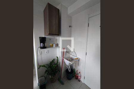 Cozinha e Área de Serviço de apartamento para alugar com 2 quartos, 32m² em Parque Fongaro, São Paulo