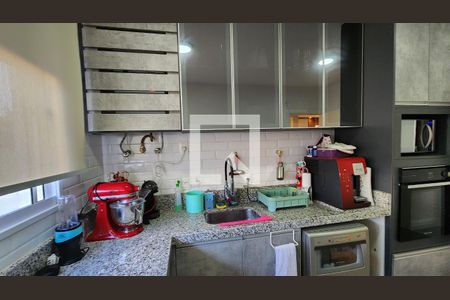 Cozinha de casa de condomínio à venda com 3 quartos, 95m² em Engordadouro, Jundiaí