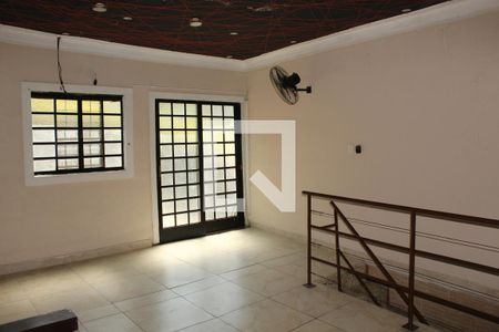 Sala 2 de casa para alugar com 3 quartos, 218m² em Jardim Miranda, Cotia