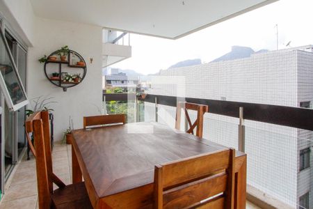 Varanda de apartamento à venda com 1 quarto, 70m² em Barra da Tijuca, Rio de Janeiro