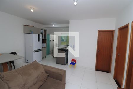 Sala/Cozinha de apartamento para alugar com 2 quartos, 45m² em Vila Santa Isabel, São Paulo