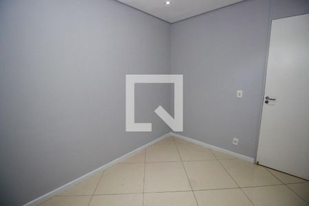 Quarto 1 de apartamento para alugar com 2 quartos, 40m² em Vila Pirajussara, São Paulo