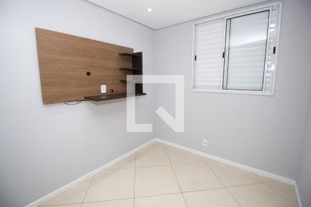 Quarto 1 de apartamento para alugar com 2 quartos, 40m² em Vila Pirajussara, São Paulo