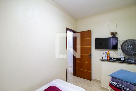 Casa à venda com 380m², 5 quartos e 6 vagas Casa à venda com 380m², 5 quartos e 6 vagasQuarto 2 Edícula