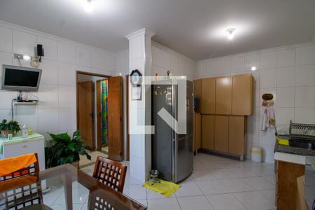 Casa à venda com 380m², 5 quartos e 6 vagas Casa à venda com 380m², 5 quartos e 6 vagasCozinha