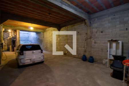 Casa à venda com 380m², 5 quartos e 6 vagas Casa à venda com 380m², 5 quartos e 6 vagasGaragem