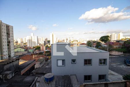 Casa à venda com 380m², 5 quartos e 6 vagas Casa à venda com 380m², 5 quartos e 6 vagasVista do Quarto 2