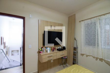 Casa à venda com 380m², 5 quartos e 6 vagas Casa à venda com 380m², 5 quartos e 6 vagasQuarto 1 Edícula