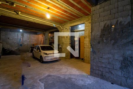 Casa à venda com 380m², 5 quartos e 6 vagas Casa à venda com 380m², 5 quartos e 6 vagasGaragem