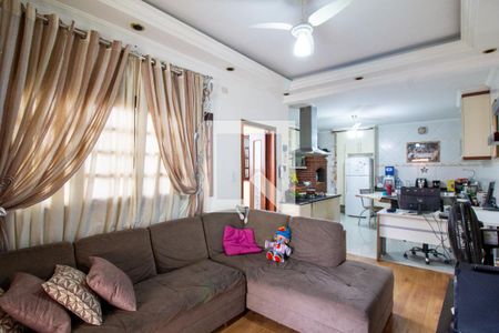 Sala de casa para alugar com 2 quartos, 125m² em Jardim Pinhal, Guarulhos