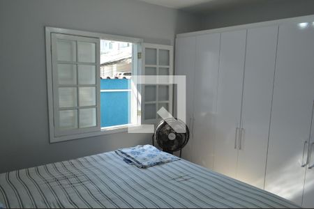 Suíte de casa de condomínio para alugar com 2 quartos, 70m² em Tanque, Rio de Janeiro