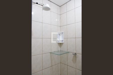 Banheiro de casa para alugar com 1 quarto, 60m² em Bandeiras, Osasco