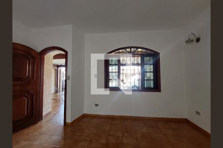 Casa à venda com 80m², 2 quartos e 2 vagasSala