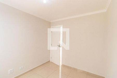 Quarto 1 de apartamento para alugar com 2 quartos, 73m² em Uberaba, Curitiba